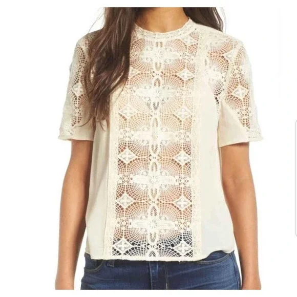 New! Gorgeous antique lace button back blouse by Hinge. - Picture 1 of 9